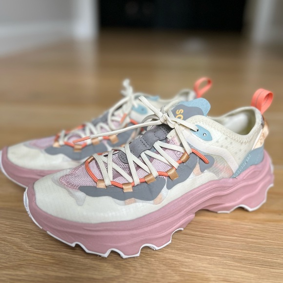 Sorel KINETIC™ BREAKTHRU TECH LACE | 191 | 9
Color: Chalk, Eraser Pink
Size: 9 - Picture 1 of 8